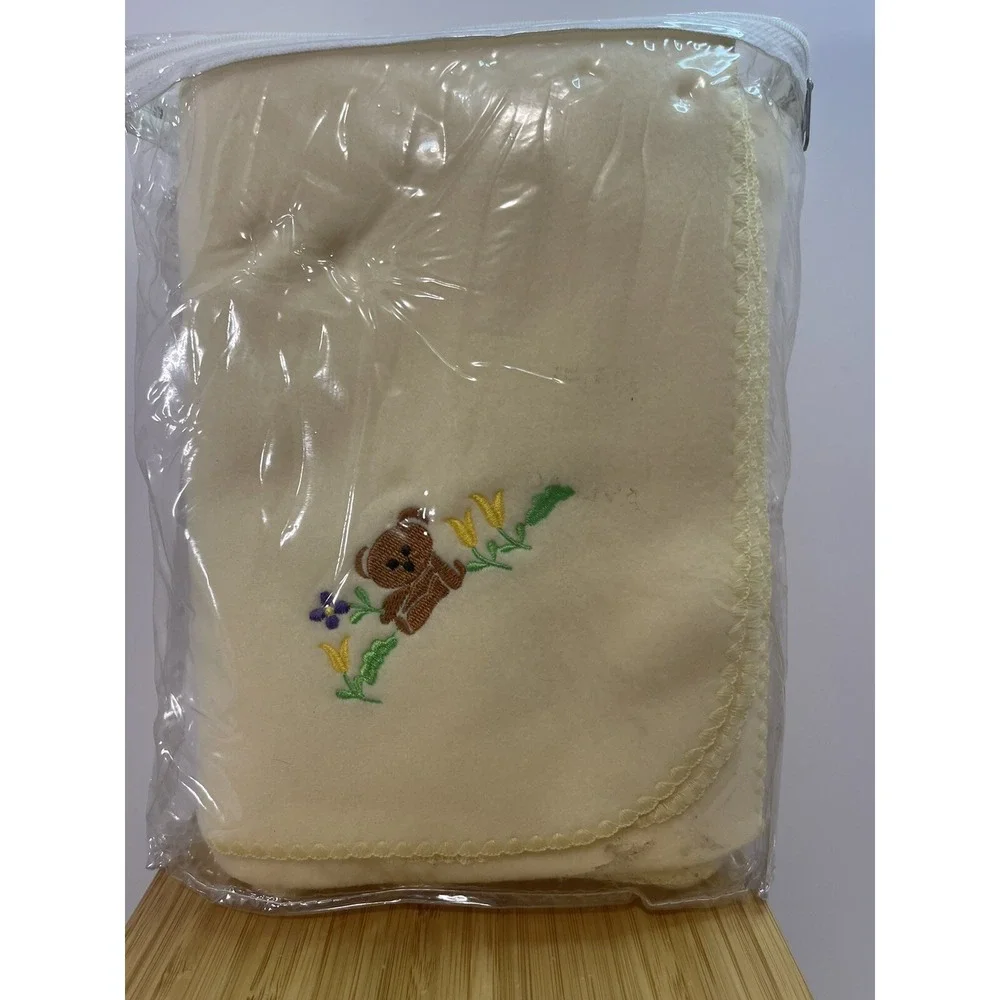 Vintage Yellow Baby Blanket‎ With Brown Bear Embroidery Purple Flower Fabulux